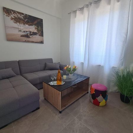 Lady Di Apartments Kastela Bagian luar foto